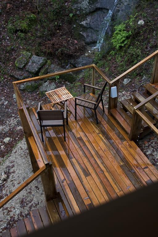 Brown House Villa Geres Dış mekan fotoğraf