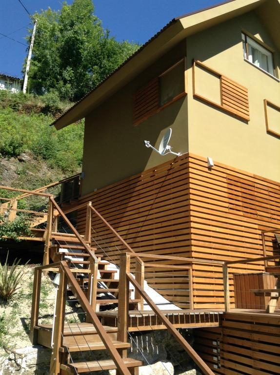 Brown House Villa Geres Dış mekan fotoğraf