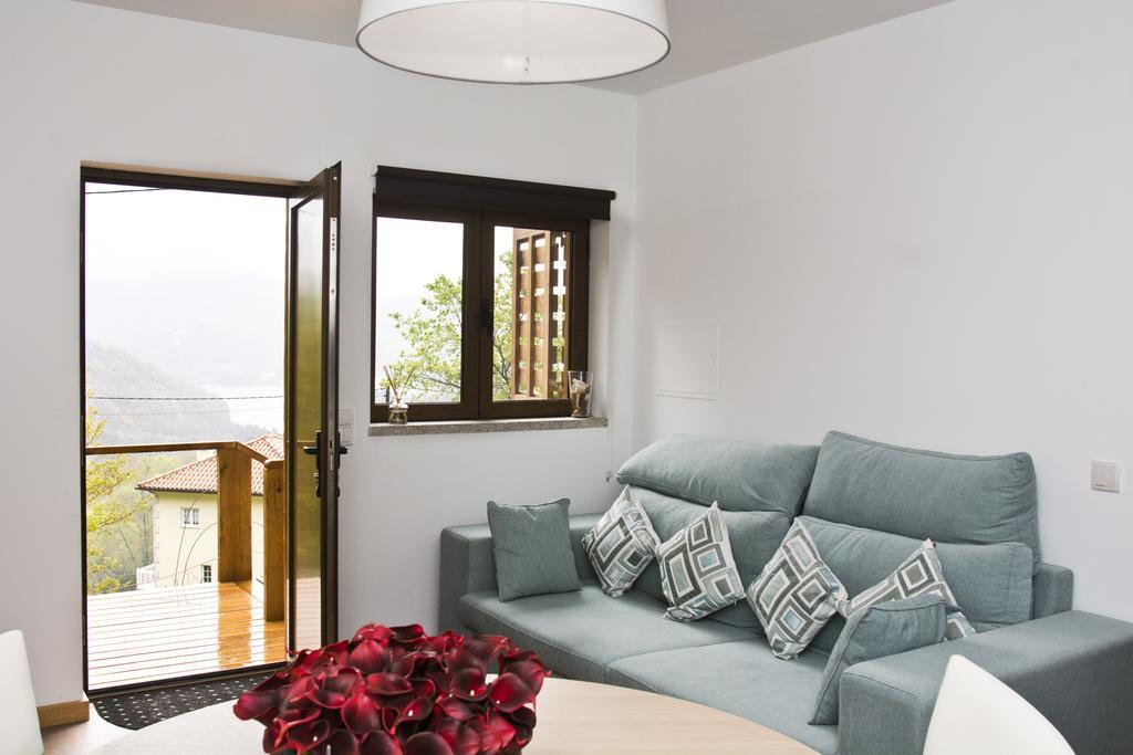 Brown House Villa Geres Dış mekan fotoğraf